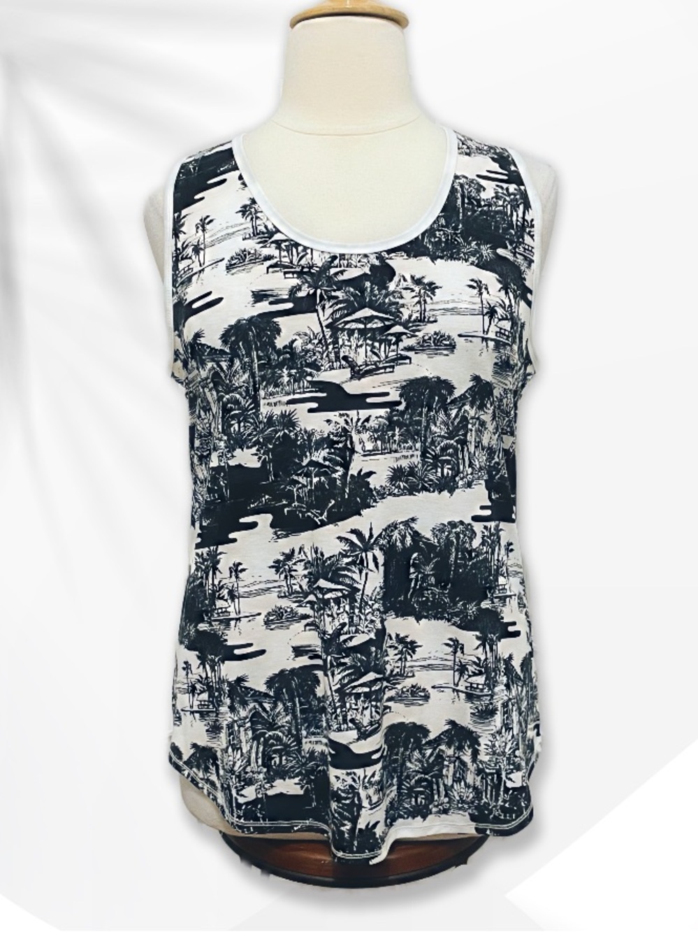 Black & White Tropical Scene Tank Top  Fits like L/XL